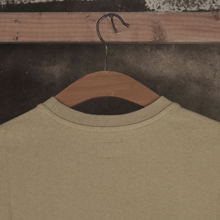 T-Shirt "Vintage Tee" T-Shirt "Vintage Tee"